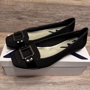 NIB Anne Klein Sport Underpin Buckle Black Flats Shoes Square Toe size 8